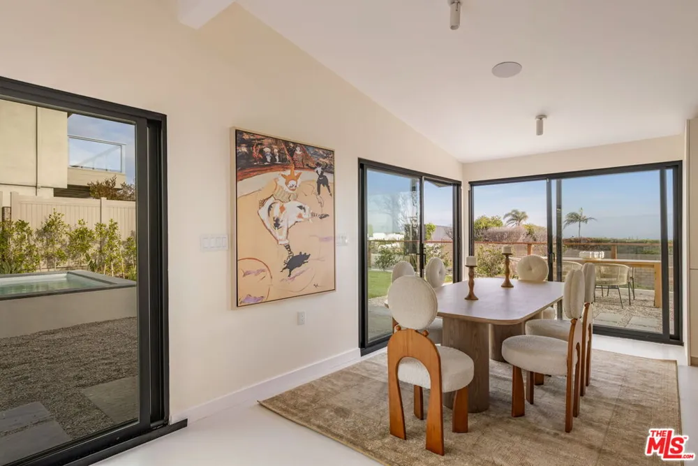3748 Seahorn Drive Malibu, CA 90265