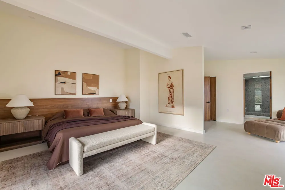 3748 Seahorn Drive Malibu, CA 90265