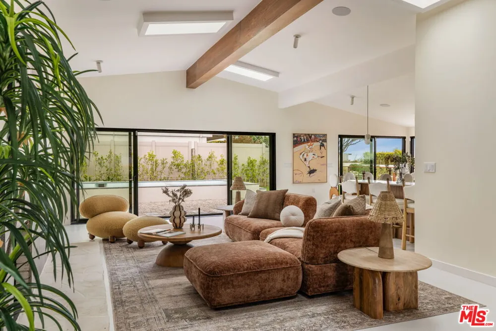 3748 Seahorn Drive Malibu, CA 90265