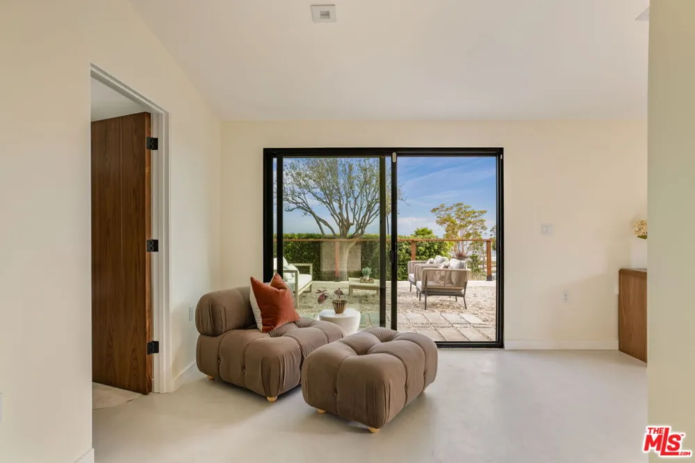 3748 Seahorn Drive Malibu, CA 90265