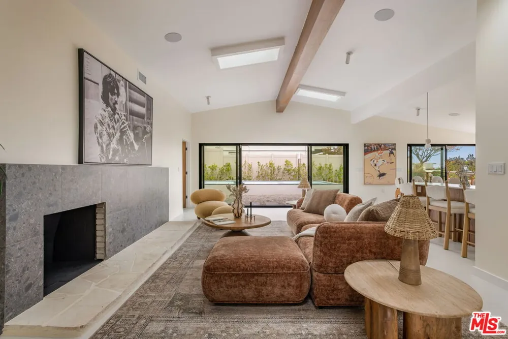 3748 Seahorn Drive Malibu, CA 90265