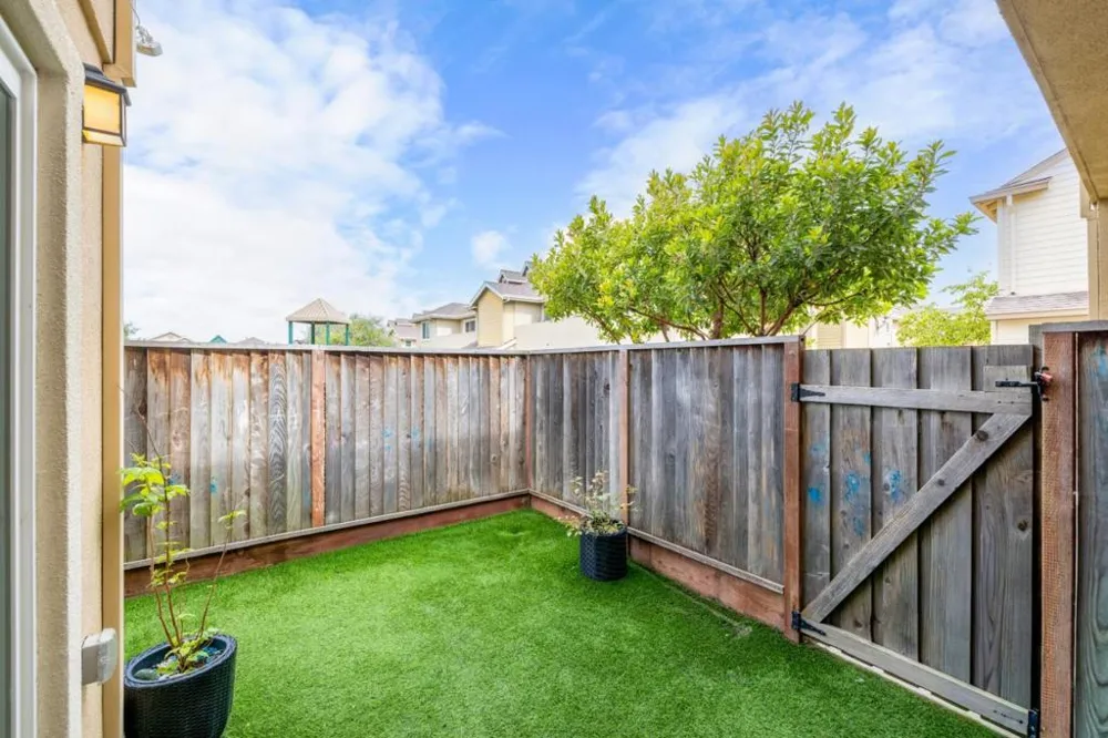 12805 Rogge Village Loop Salinas, CA 93906