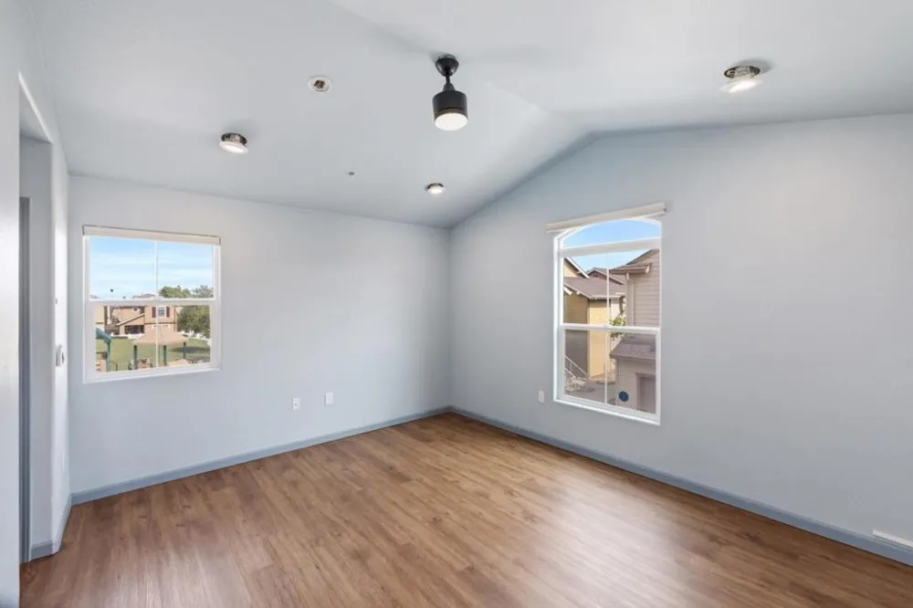12805 Rogge Village Loop Salinas, CA 93906