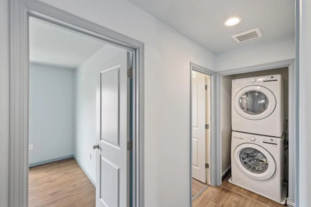 12805 Rogge Village Loop Salinas, CA 93906