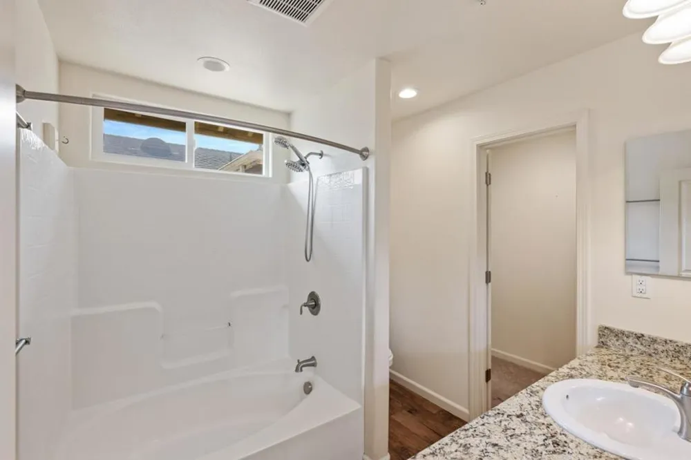 12805 Rogge Village Loop Salinas, CA 93906