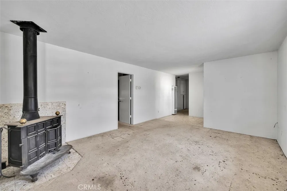 7983 Grand Yucca Valley, CA 92284