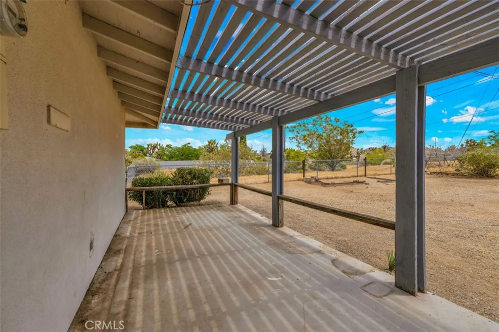 7983 Grand Yucca Valley, CA 92284
