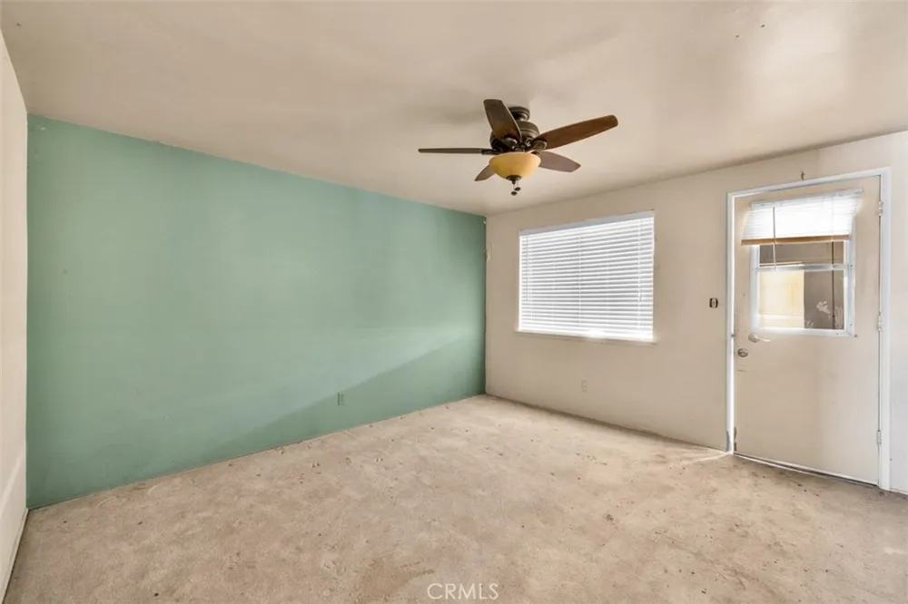 7983 Grand Yucca Valley, CA 92284