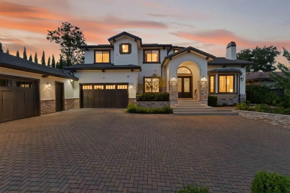 903 Dry Creek Road Campbell, CA 95008