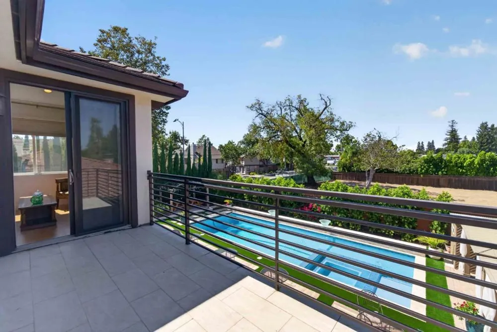903 Dry Creek Road Campbell, CA 95008