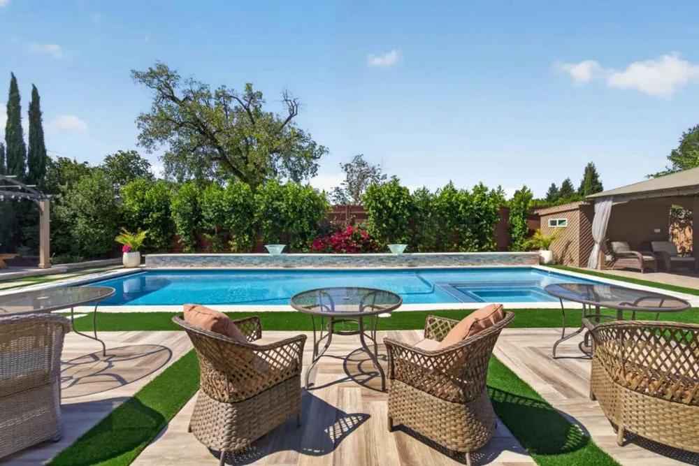 903 Dry Creek Road Campbell, CA 95008