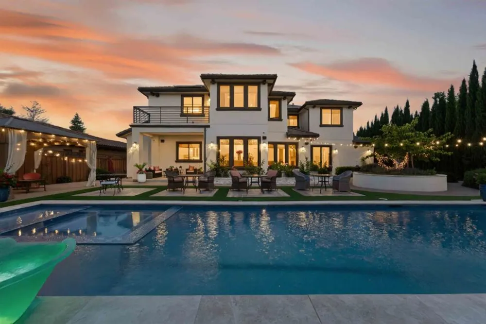 903 Dry Creek Road Campbell, CA 95008