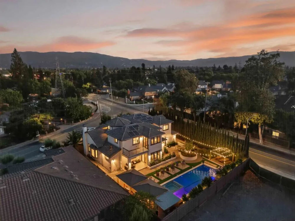 903 Dry Creek Road Campbell, CA 95008