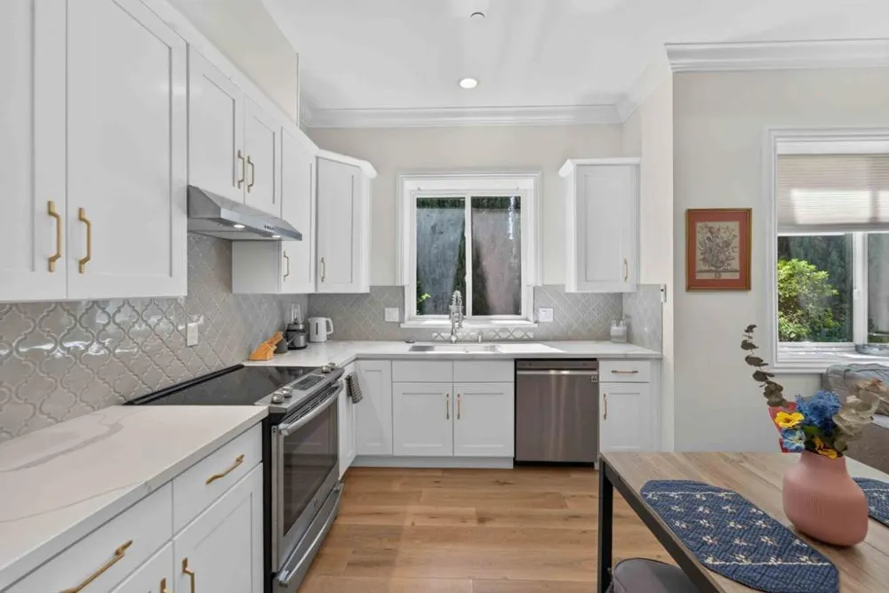 903 Dry Creek Road Campbell, CA 95008