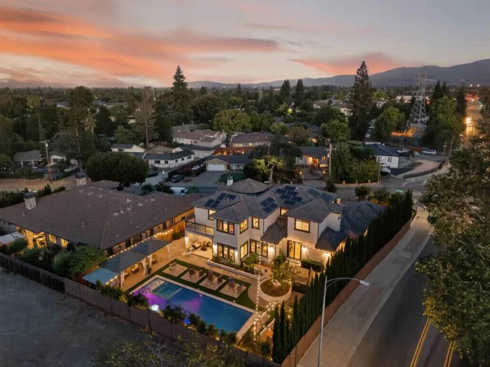903 Dry Creek Road Campbell, CA 95008