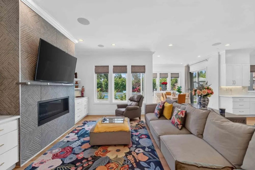 903 Dry Creek Road Campbell, CA 95008