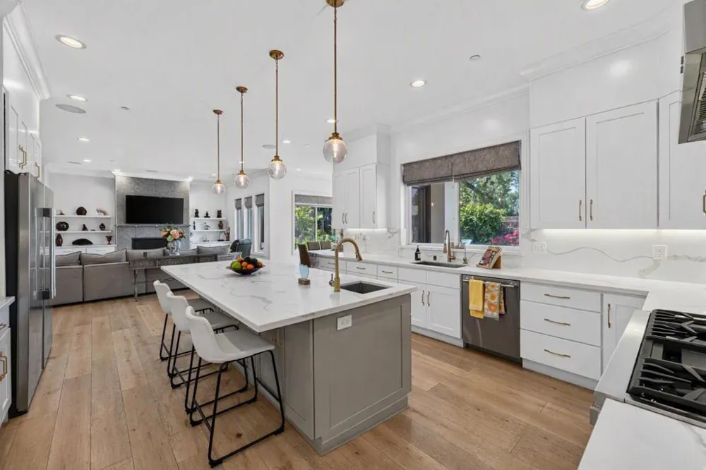 903 Dry Creek Road Campbell, CA 95008