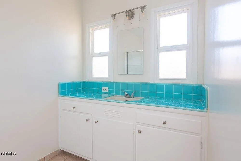 1565 Homewood Drive Altadena, CA 91001