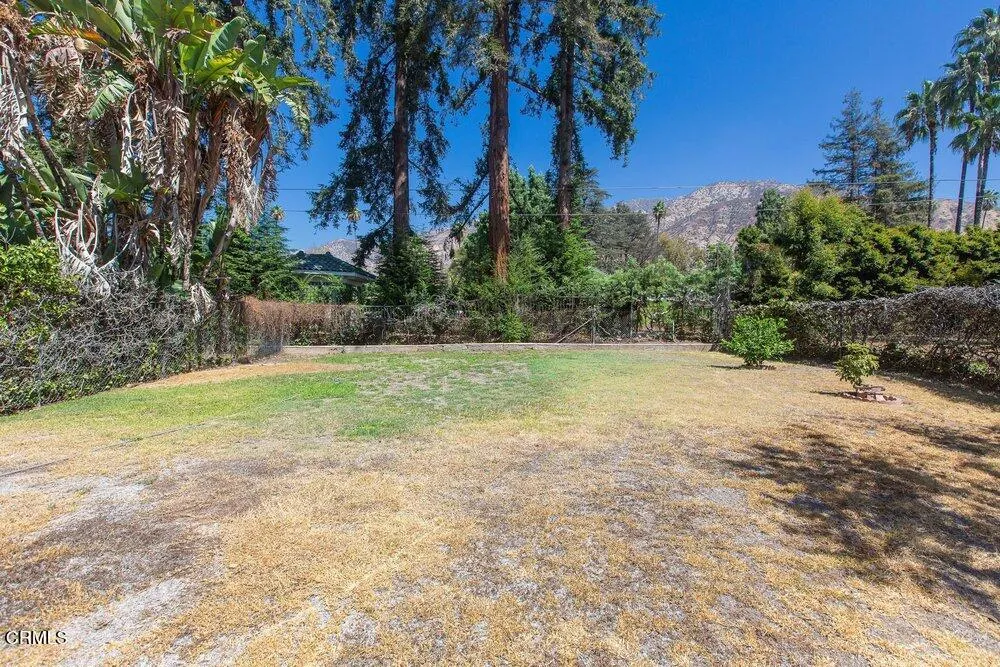 1565 Homewood Drive Altadena, CA 91001