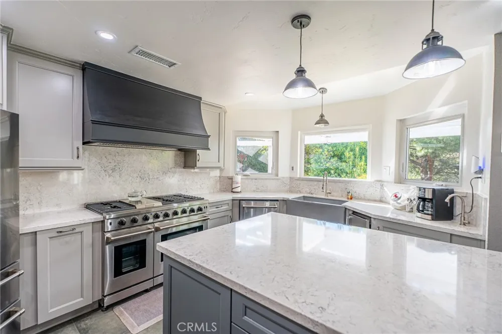 14395 Amorose Lake Elsinore, CA 92530
