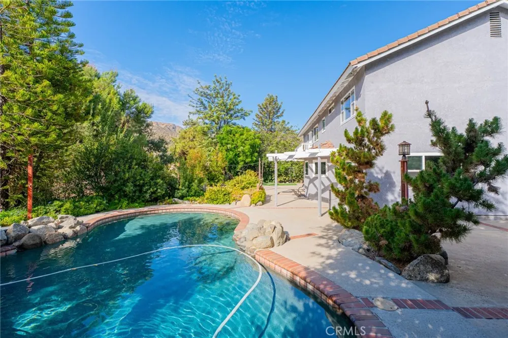 14395 Amorose Lake Elsinore, CA 92530