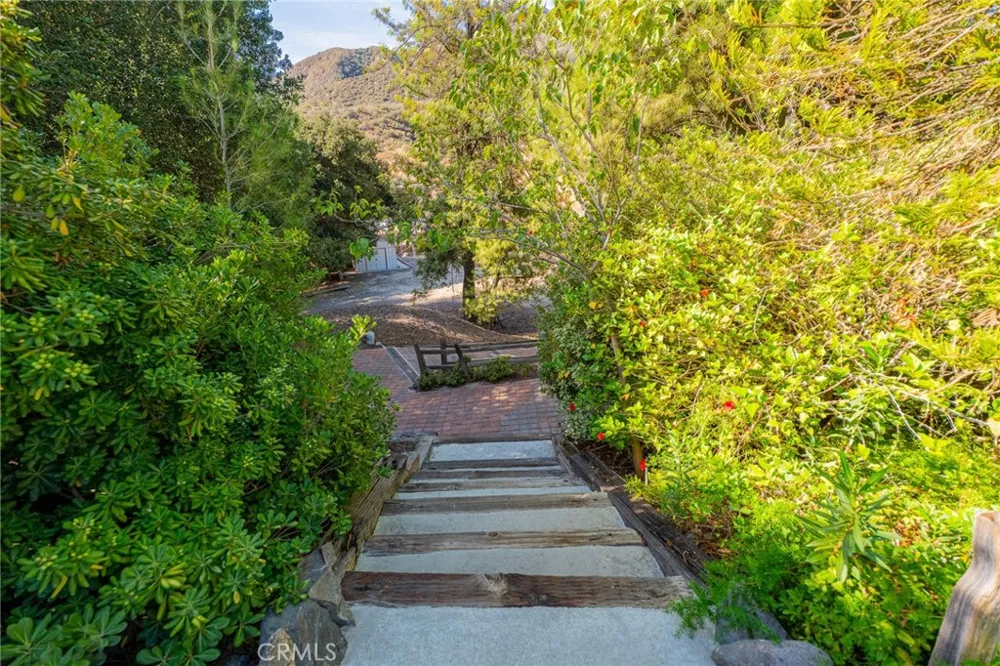 14395 Amorose Lake Elsinore, CA 92530