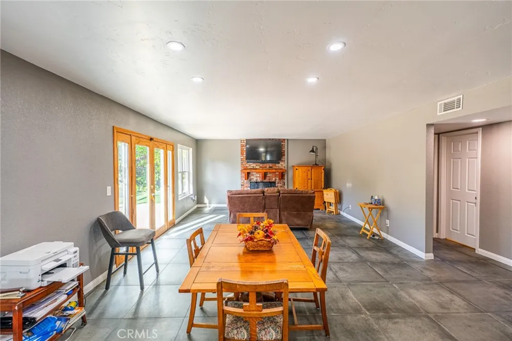 14395 Amorose Lake Elsinore, CA 92530