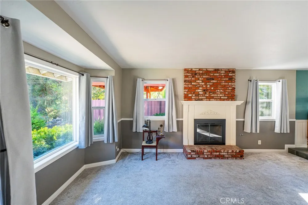 14395 Amorose Lake Elsinore, CA 92530
