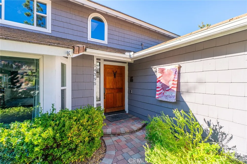 14395 Amorose Lake Elsinore, CA 92530