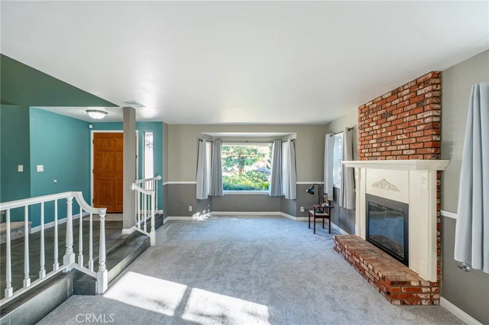 14395 Amorose Lake Elsinore, CA 92530
