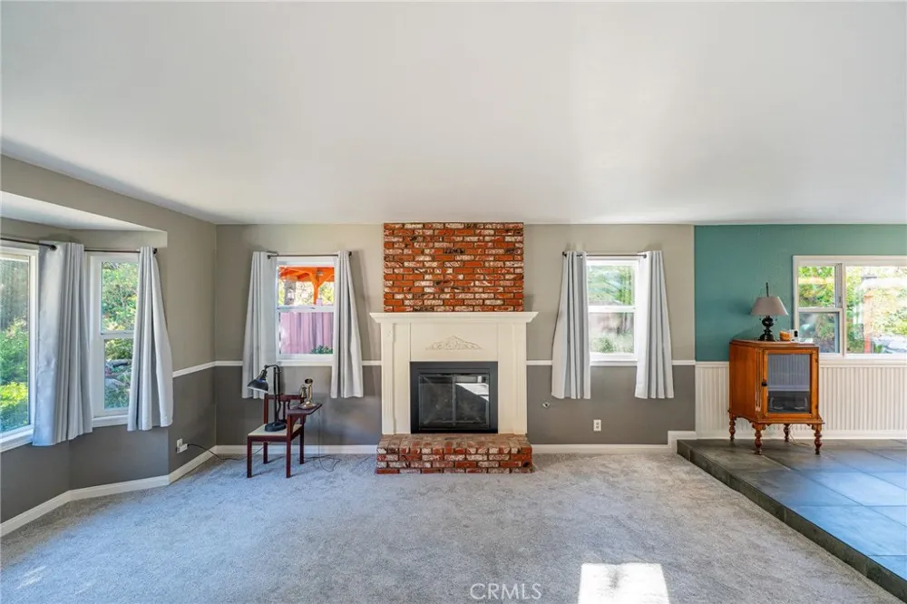14395 Amorose Lake Elsinore, CA 92530