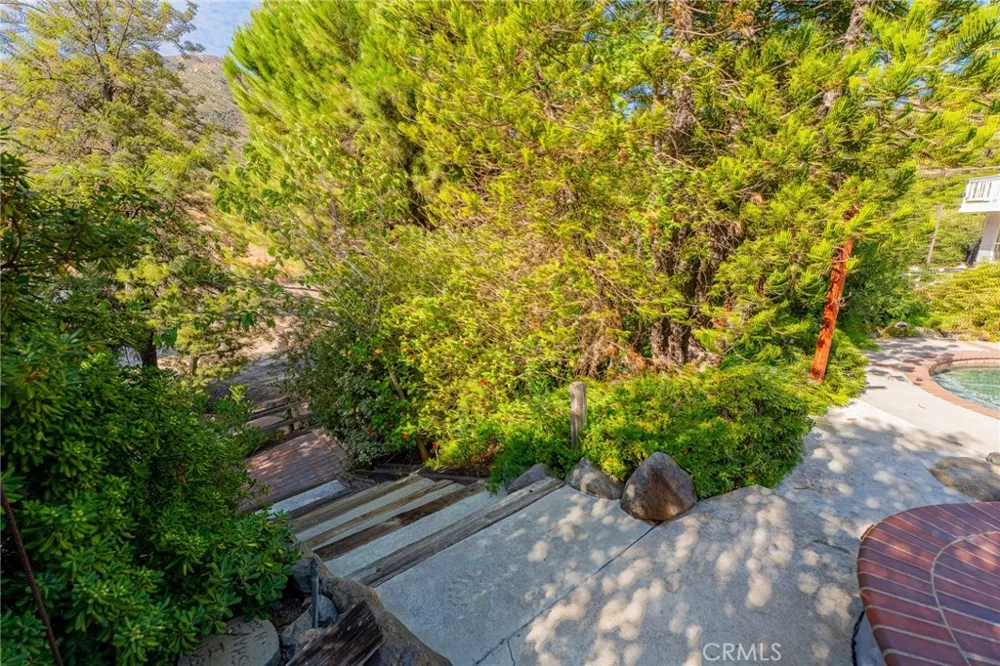 14395 Amorose Lake Elsinore, CA 92530