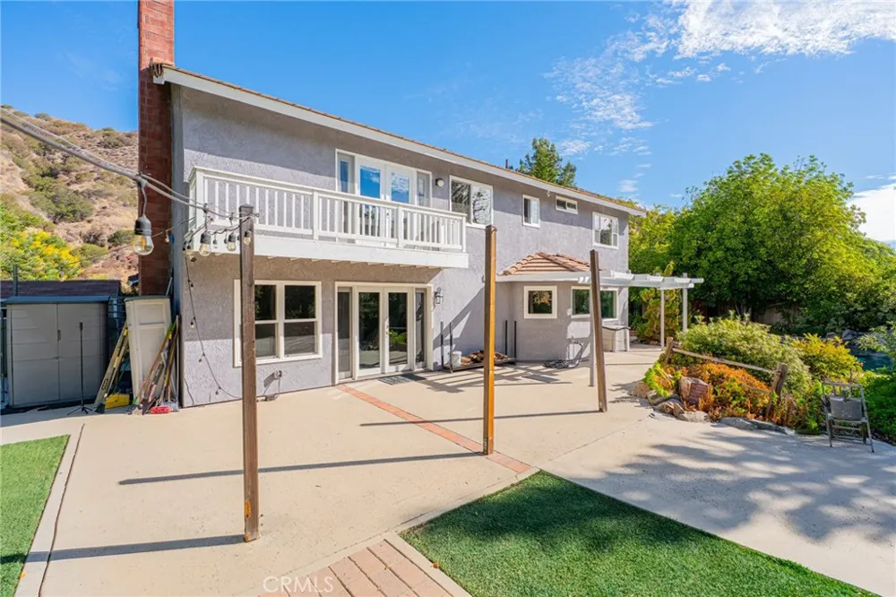 14395 Amorose Lake Elsinore, CA 92530