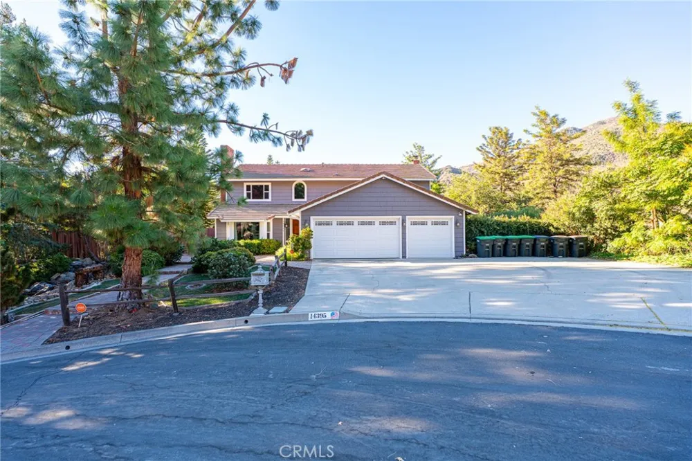 14395 Amorose Lake Elsinore, CA 92530