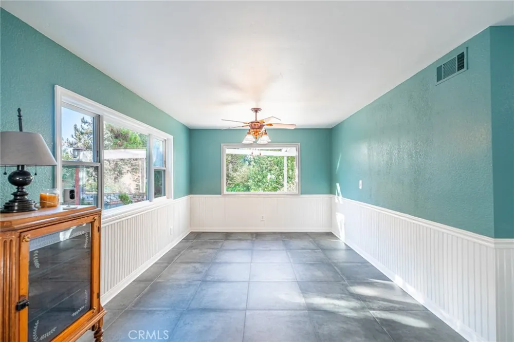 14395 Amorose Lake Elsinore, CA 92530