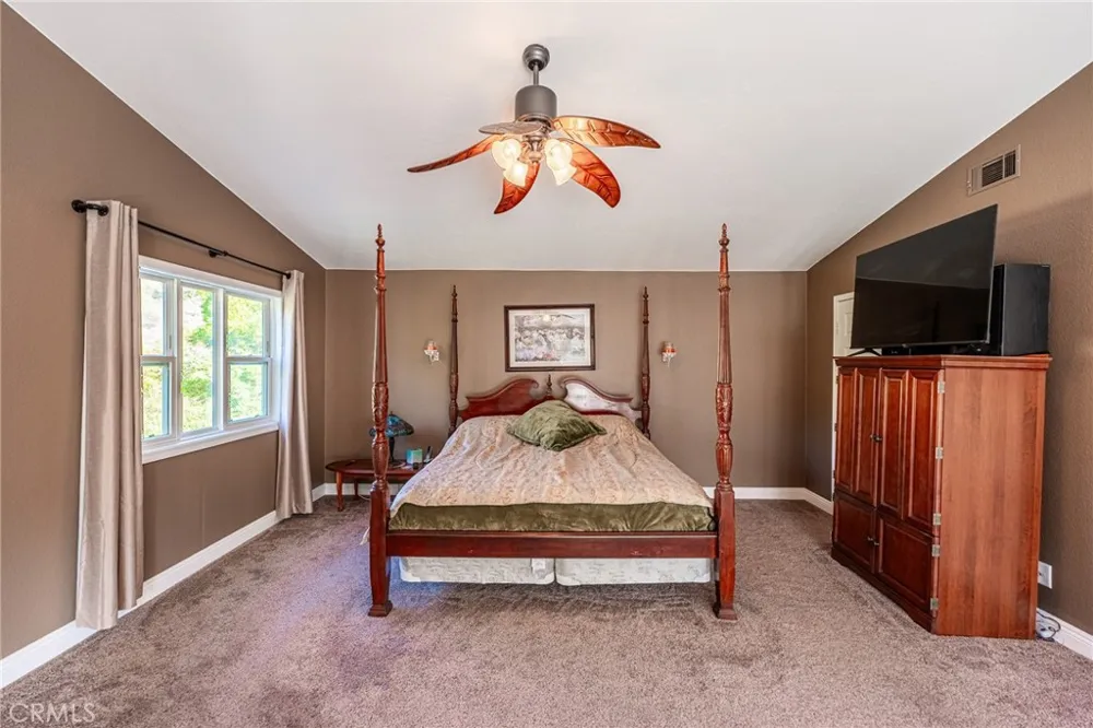 14395 Amorose Lake Elsinore, CA 92530