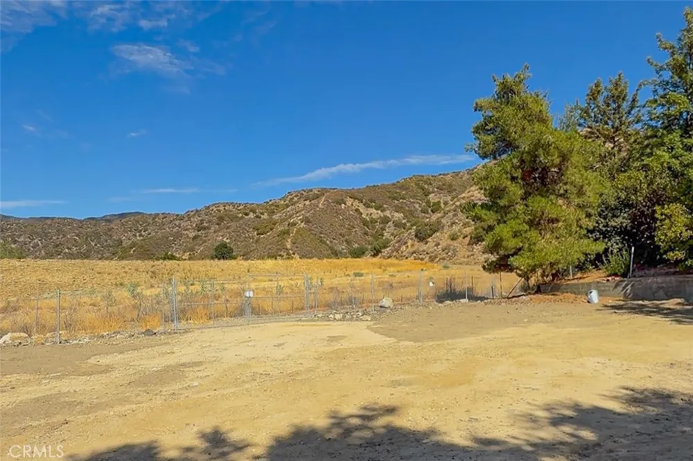 14395 Amorose Lake Elsinore, CA 92530