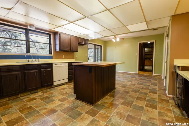 4118 Coughran Rd Pleasanton, TX 78064