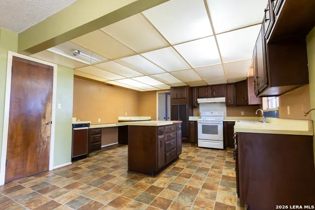 4118 Coughran Rd Pleasanton, TX 78064