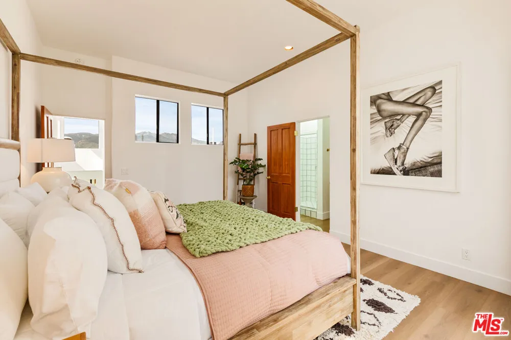 29221 Heathercliff Road Malibu, CA 90265