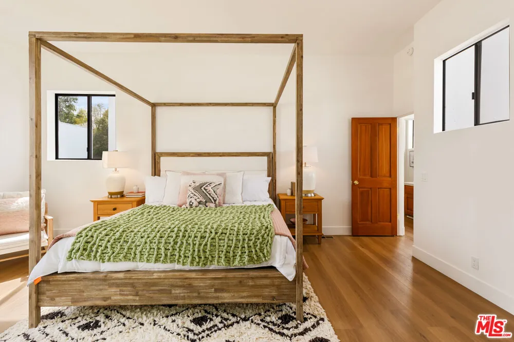 29221 Heathercliff Road Malibu, CA 90265