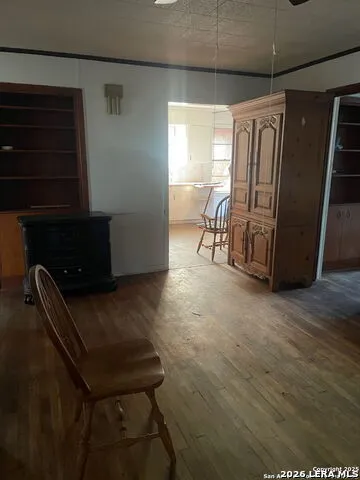 411 S TREVINO ST Pearsall, TX 78061