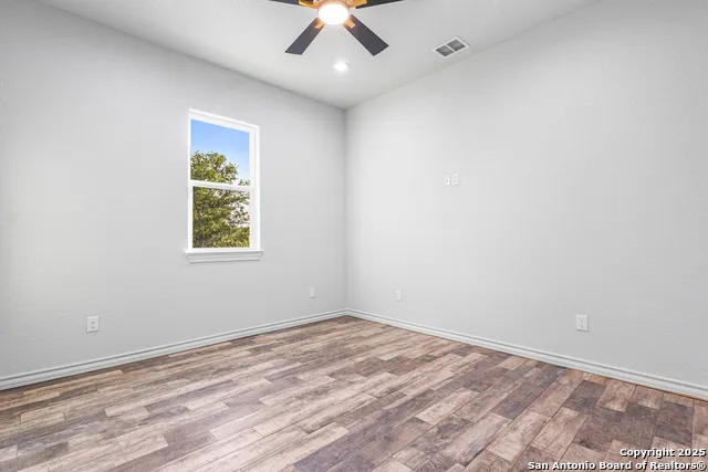 114 CR 6875 Natalia, TX 78059