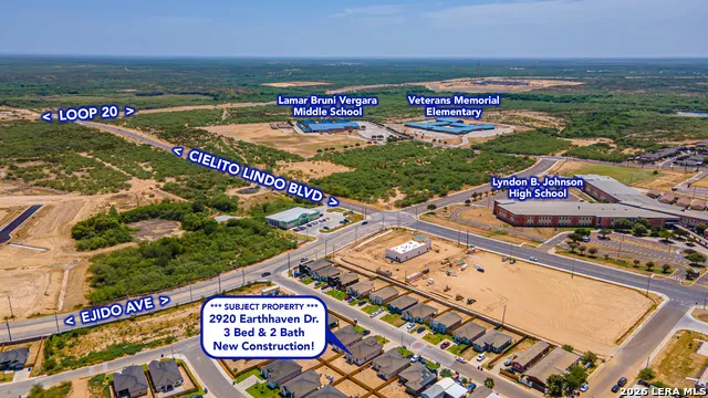 2920 Earthhaven Dr Laredo, TX 78046