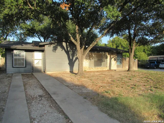 702 LONGLEAF ST San Antonio, TX 78219