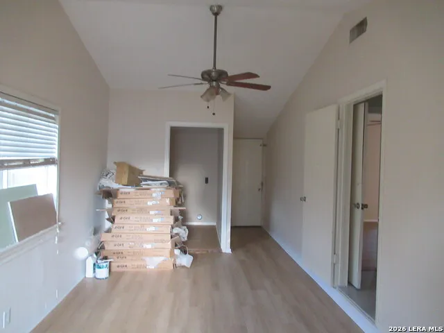 702 LONGLEAF ST San Antonio, TX 78219