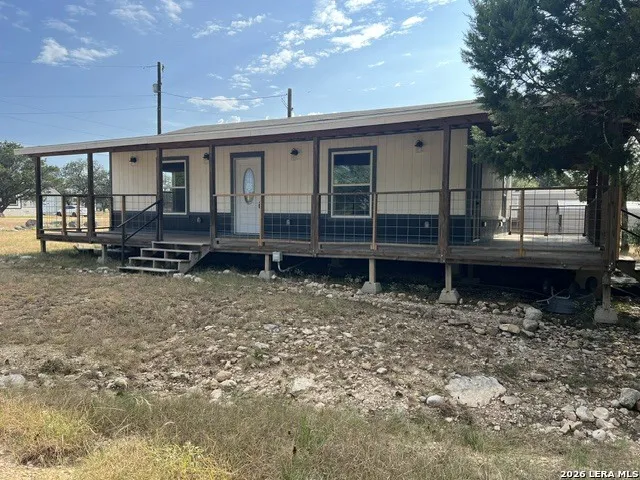 1614 Private Road 1518 Bandera, TX 78003