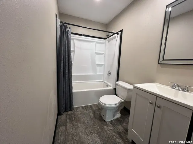 1614 Private Road 1518 Bandera, TX 78003