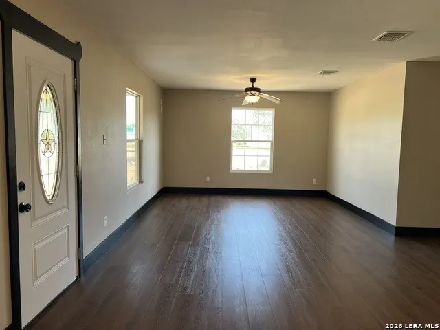 1614 Private Road 1518 Bandera, TX 78003