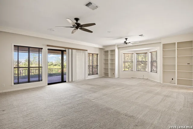 304 Spring Mill Dr Kerrville, TX 78028